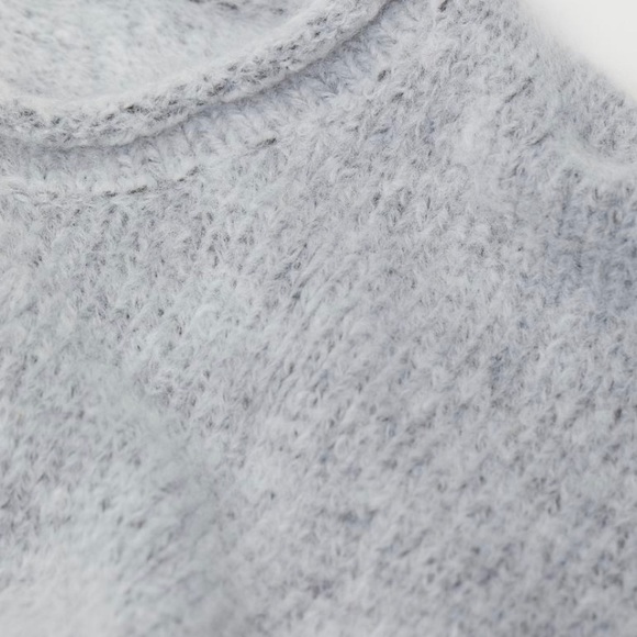 H&M Gray Sweater - Picture 5 of 5